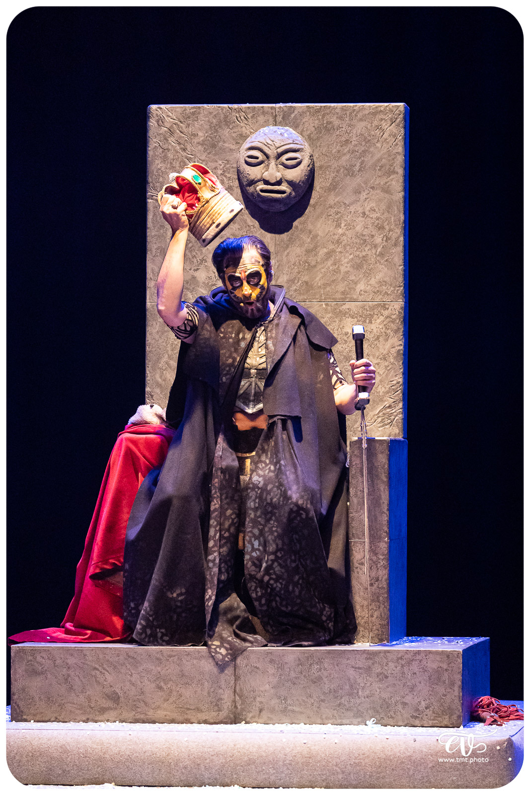 THE PRIMITALS (YLLANA & PRIMITAL BROTHERS)